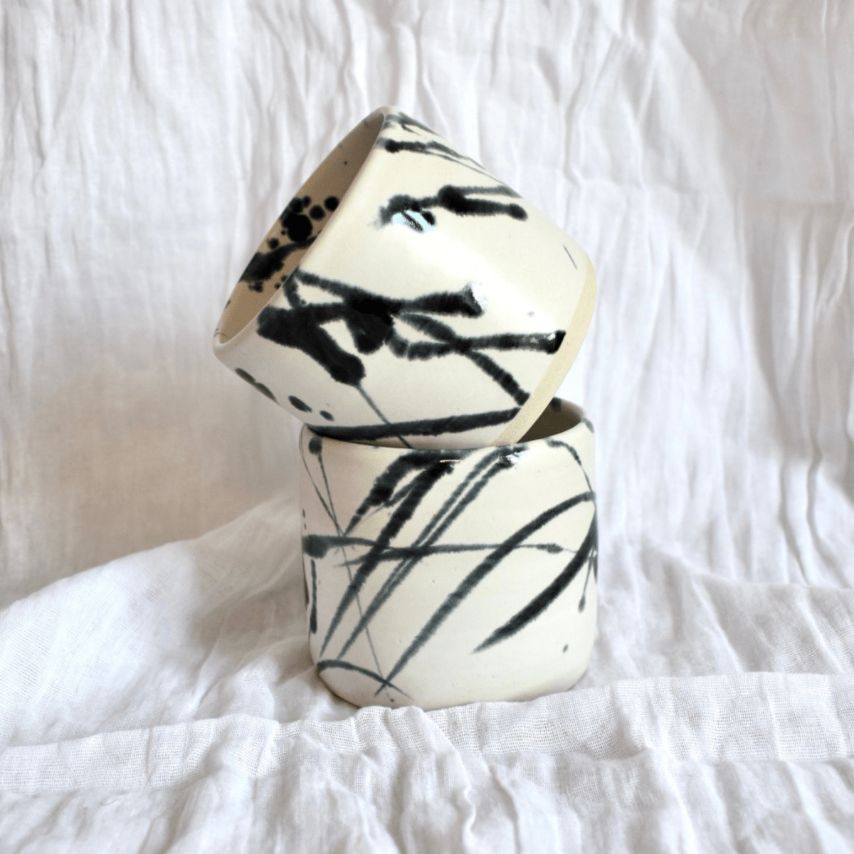 White and Black Splatter Coffee Tumbler - SMSN Ceramics